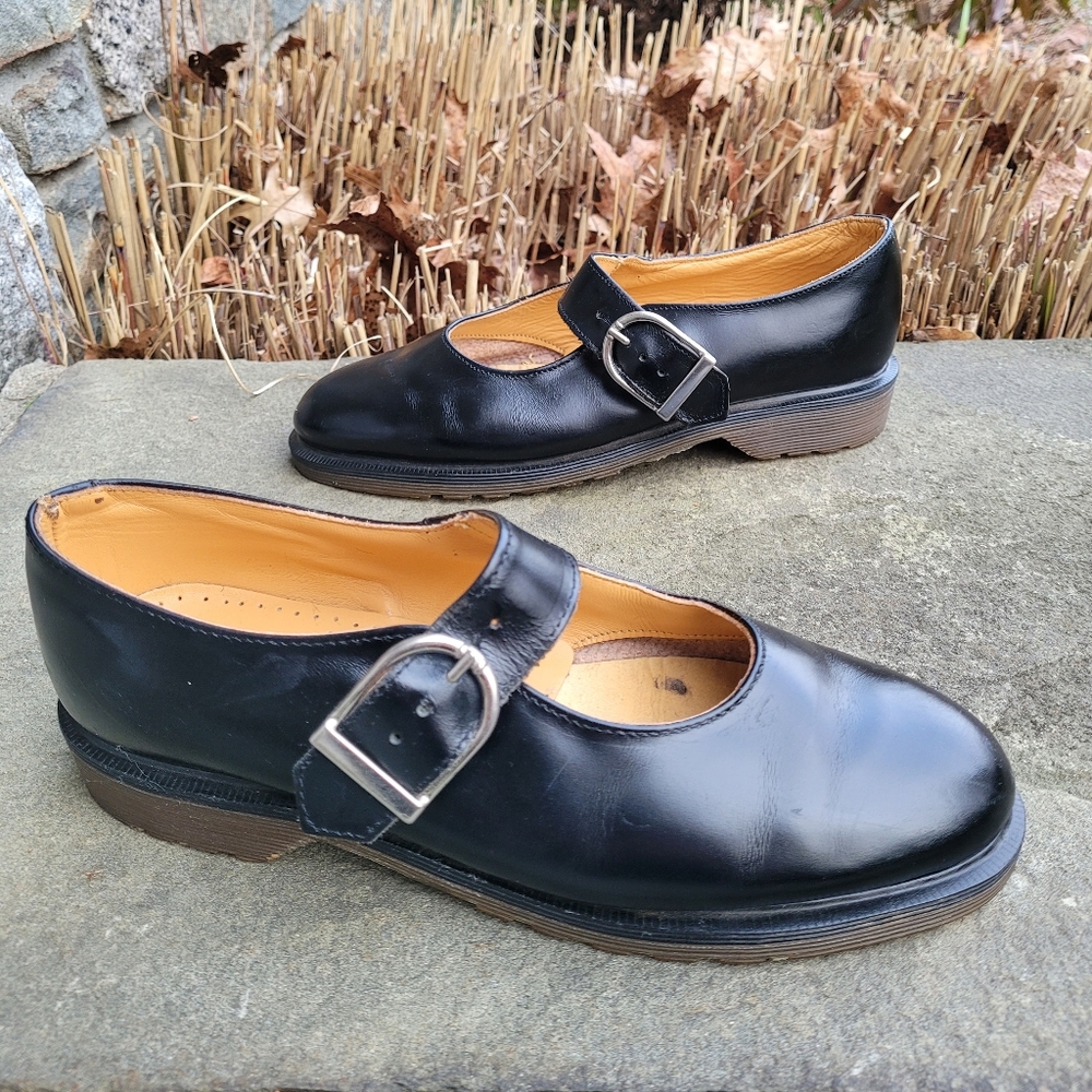 Dr Martens Vtg Mary Jane England  shoes